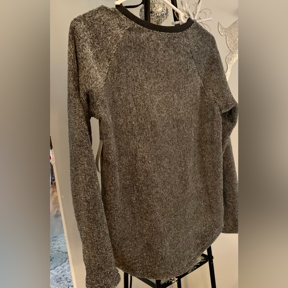 NWT Super soft cozy 2 pice lounge set Dark Gray top & plaid lounge pants Size S - Picture 4 of 10